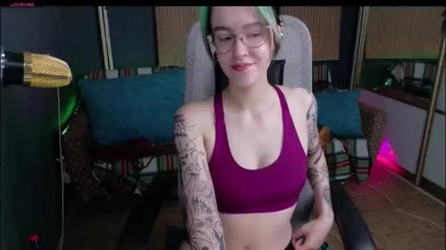 Image 7 of cumpotikeve Stream on Chaturbate on 1 month ago