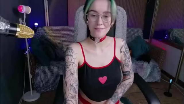 Image 11 of cumpotikeve Stream on Chaturbate on 1 month ago