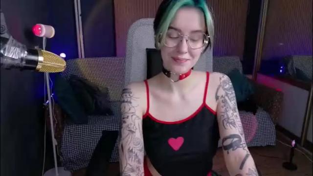 Image 3 of cumpotikeve Stream on Chaturbate on 1 month ago