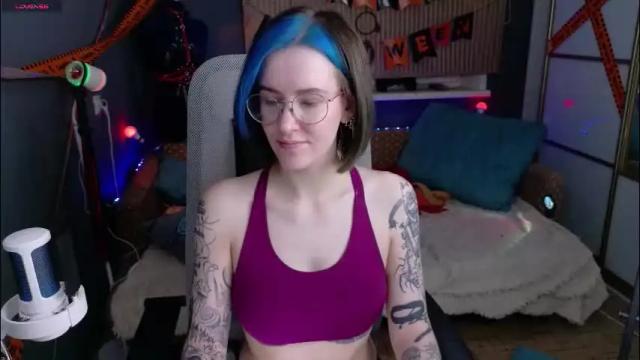 Thumbnail 3, cumpotikeve's Stream at Chaturbate, 18 hours ago