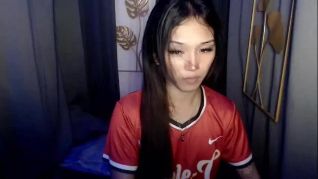 Image 2 of cumwithbrie Stream on Chaturbate on 1 month ago
