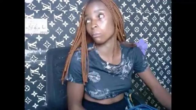 Image 12 of cupidxdoll Stream on Chaturbate on 1 month ago