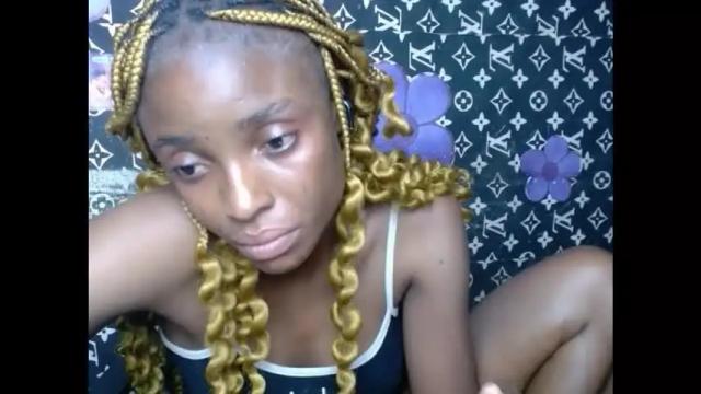 Image 2 of cupidxdoll Stream on Chaturbate on 1 month ago