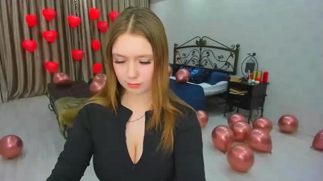 Image 12 of cupoflovee Stream on Chaturbate on 16 months ago