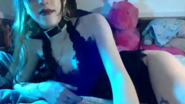 Thumbnail 2, curiouschloexox's Stream at Chaturbate, 14 months ago