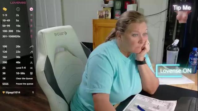 Image 6 of curiouscouple3143 Stream on Chaturbate on 2 months ago