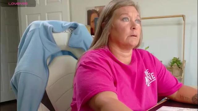 Image 8 of curiouscouple3143 Stream on Chaturbate on 1 month ago