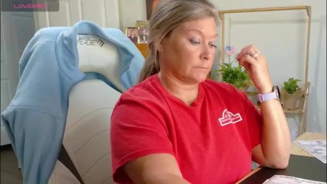 Image 2 of curiouscouple3143 Stream on Chaturbate on 1 month ago