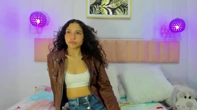 Thumbnail 1, curly_cutte_'s Stream at Chaturbate, 20 months ago