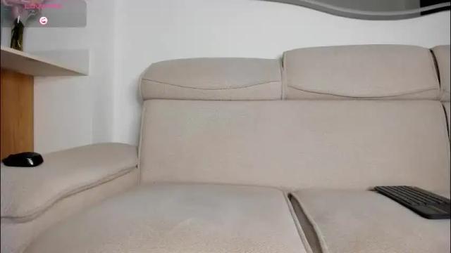 Image 6 of curly_sweett Stream on Chaturbate on 20 days ago