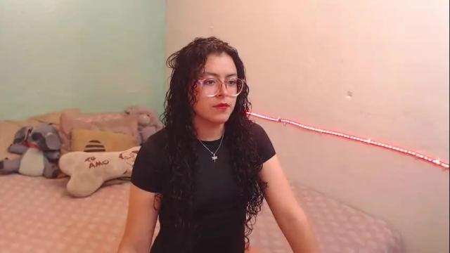 Image 3 of curlycool Stream on Chaturbate on 2 months ago