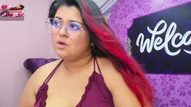 Image 4 of curvy_beauty_ Stream on Chaturbate on 15 months ago