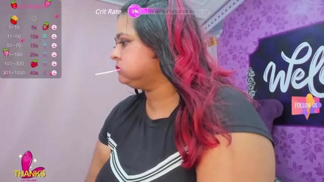 Image 2 of curvy_beauty_ Stream on Chaturbate on 13 months ago