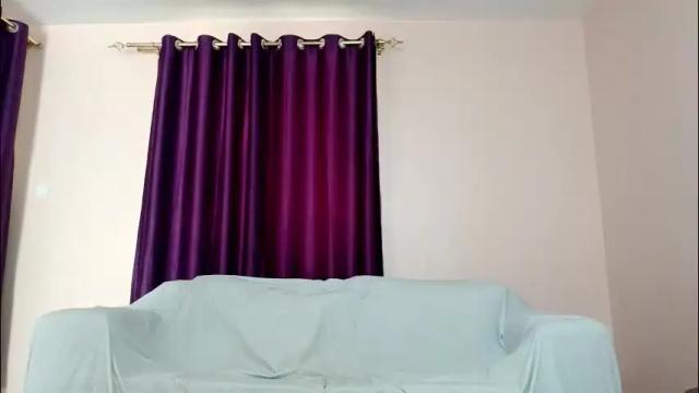Image 3 of curvy_essie Stream on Chaturbate on 1 month ago