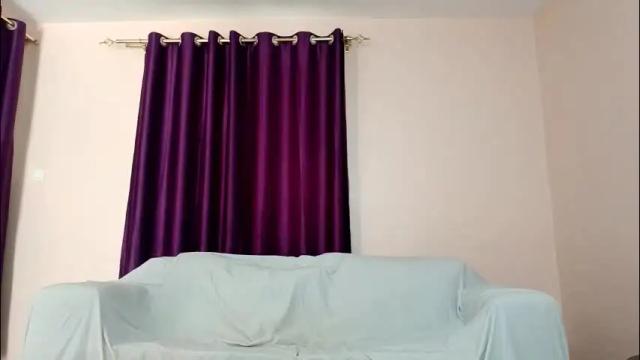 Image 8 of curvy_essie Stream on Chaturbate on 1 month ago