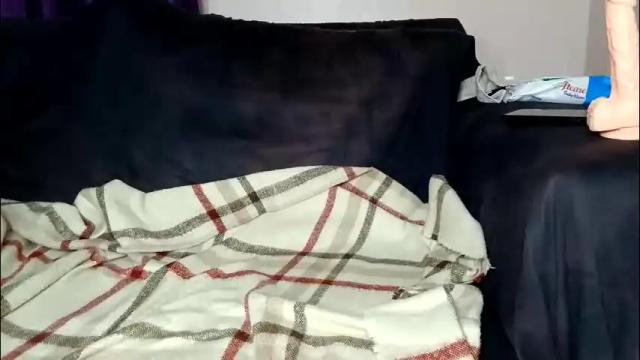 Image 8 of curvy_essie Stream on Chaturbate on 1 month ago