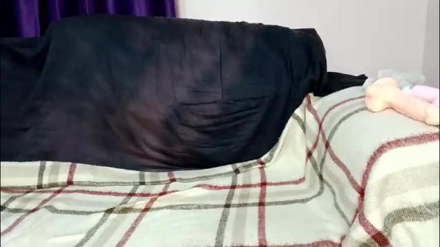 Image 10 of curvy_essie Stream on Chaturbate on 26 days ago