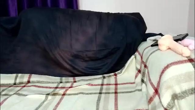 Image 11 of curvy_essie Stream on Chaturbate on 26 days ago