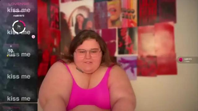 Image 3 of curvy_janie Stream on Chaturbate on 19 months ago