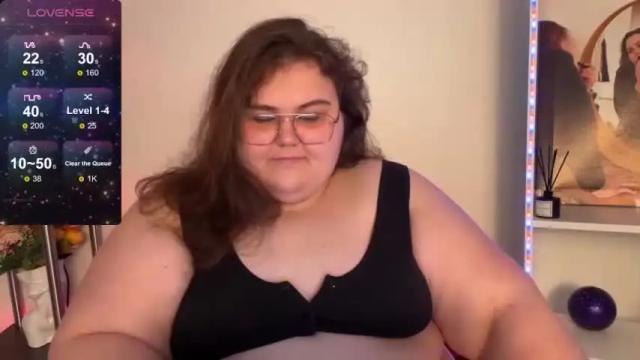 Image 8 of curvy_janie Stream on Chaturbate on 18 months ago