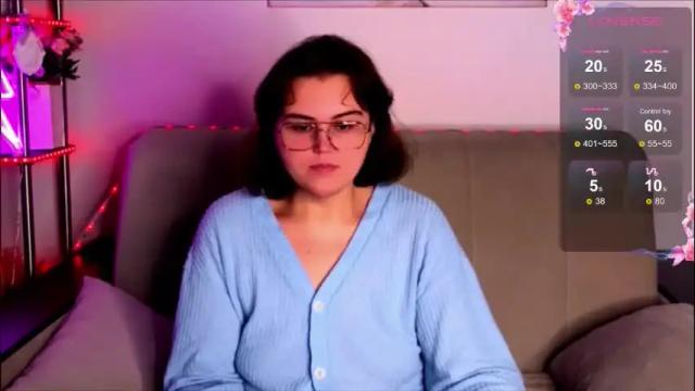 Image 3 of curvy_janie Stream on Chaturbate on 1 day ago