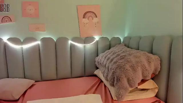 Image 4 of curvy_rousi Stream on Chaturbate on 1 month ago
