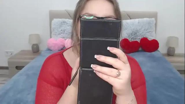 Image 4 of curvyanna13 Stream on Chaturbate on 14 months ago