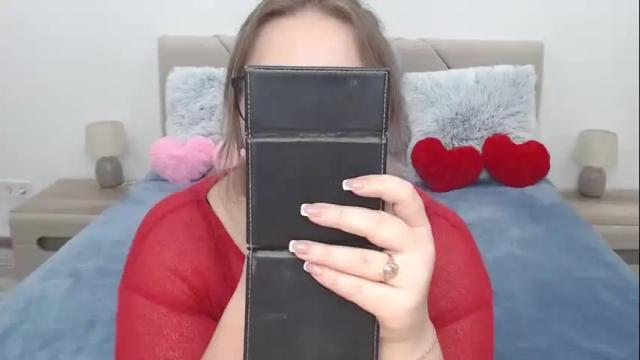 Image 8 of curvyanna13 Stream on Chaturbate on 14 months ago