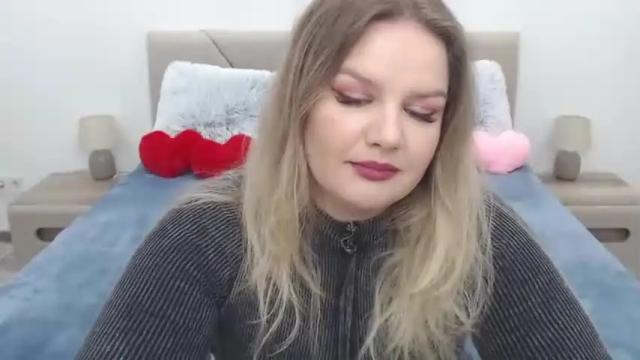 Image 10 of curvyanna13 Stream on Chaturbate on 14 months ago