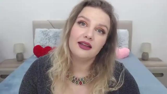 Image 7 of curvyanna13 Stream on Chaturbate on 13 months ago