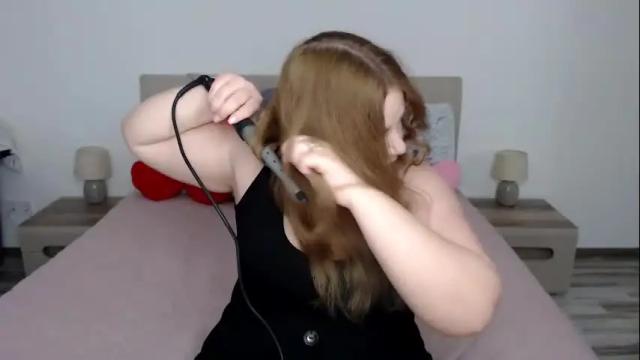Image 3 of curvyanna13 Stream on Chaturbate on 2 months ago