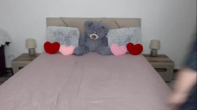 Image 10 of curvyanna13 Stream on Chaturbate on 1 month ago