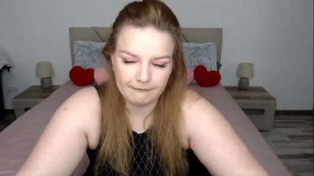 Image 2 of curvyanna13 Stream on Chaturbate on 1 month ago