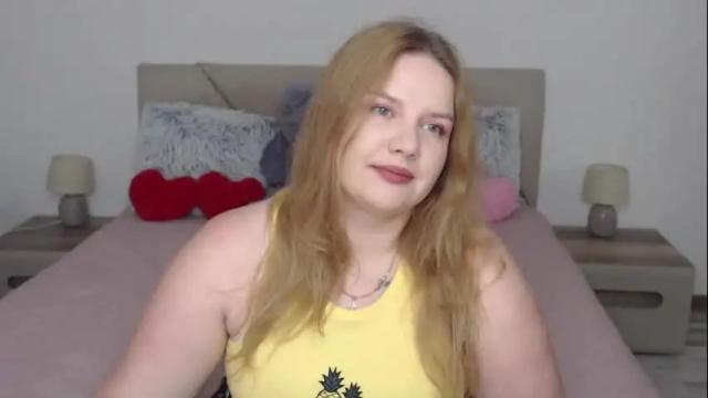 Image 4 of curvyanna13 Stream on Chaturbate on 11 days ago