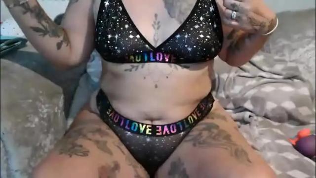 Thumbnail 2, curvybbwqueen's Stream at Chaturbate, 3 months ago