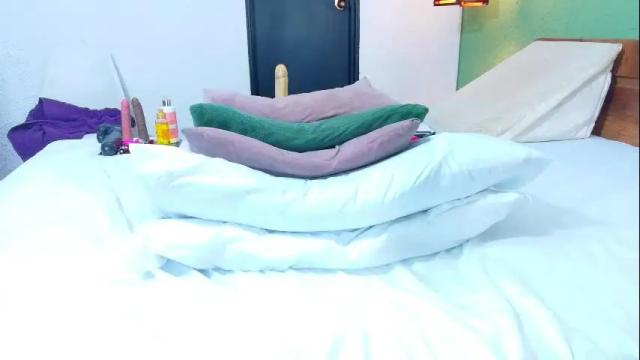 Image 10 of curvyebonyy_ Stream on Chaturbate on 1 month ago