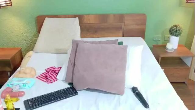 Image 7 of curvyebonyy_ Stream on Chaturbate on 1 month ago