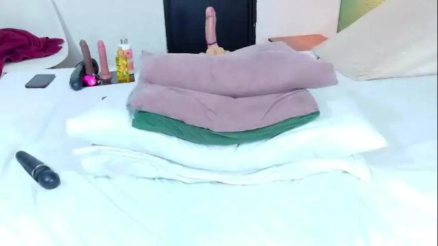 Image 11 of curvyebonyy_ Stream on Chaturbate on 2 days ago