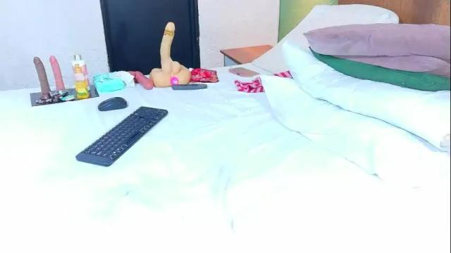 Image 7 of curvyebonyy_ Stream on Chaturbate on 2 months ago