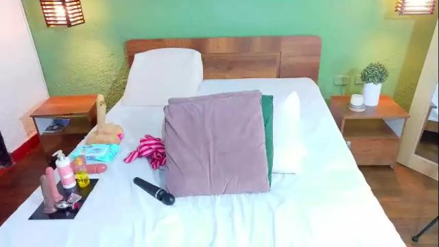 Image 7 of curvyebonyy_ Stream on Chaturbate on 1 month ago