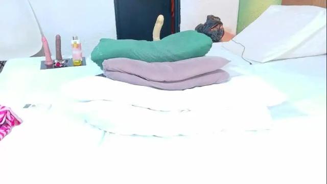 Image 7 of curvyebonyy_ Stream on Chaturbate on 1 month ago