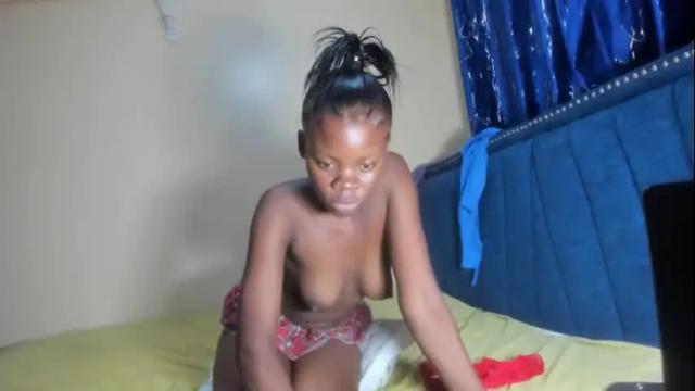 Image 3 of curvyjoan Stream on Chaturbate on 8 days ago