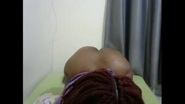 Image 4 of curvyjuicyass Stream on Chaturbate on 19 months ago
