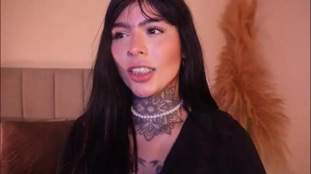 Image 11 of curvyliciouss Stream on Chaturbate on 2 months ago