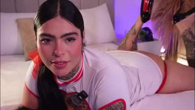 Image 7 of curvyliciouss Stream on Chaturbate on 1 month ago