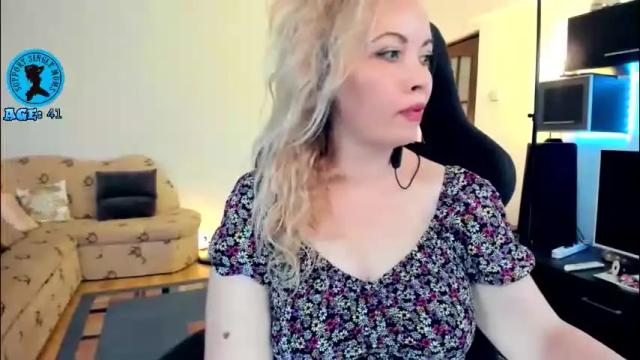 Thumbnail 1, curvymaturelynn's Stream at Chaturbate, 1 month ago