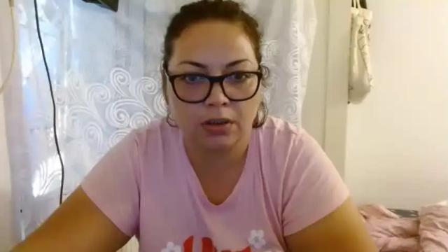 Image 2 of curvymomylore Stream on Chaturbate on 19 months ago
