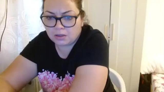 Image 11 of curvymomylore Stream on Chaturbate on 19 months ago