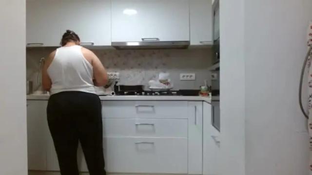 Image 6 of curvymomylore Stream on Chaturbate on 19 months ago