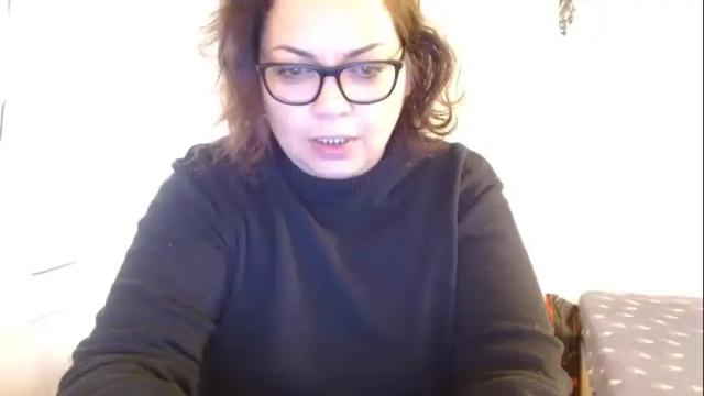 Image 12 of curvymomylore Stream on Chaturbate on 24 months ago